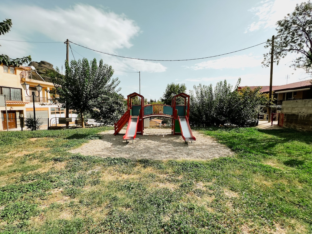 Elena Guesthouse 26/50