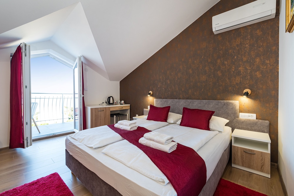 HOTEL VICKO 13/50