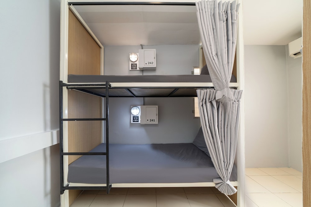 Oh Bangkok Hostel 56/84