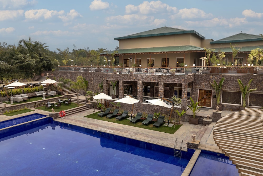 Taj Sawai Ranthambore 3/59
