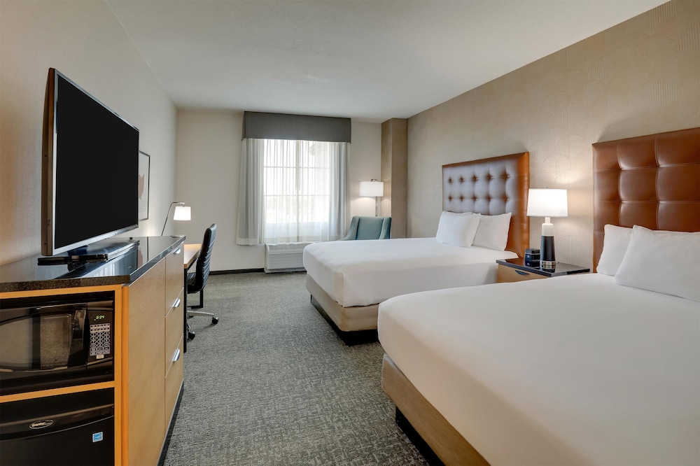 Drury Inn and Suites North Dayton 14/50