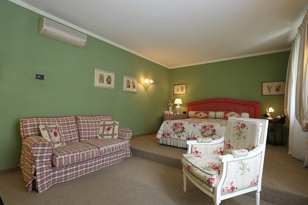 Villa Romantica 22/47