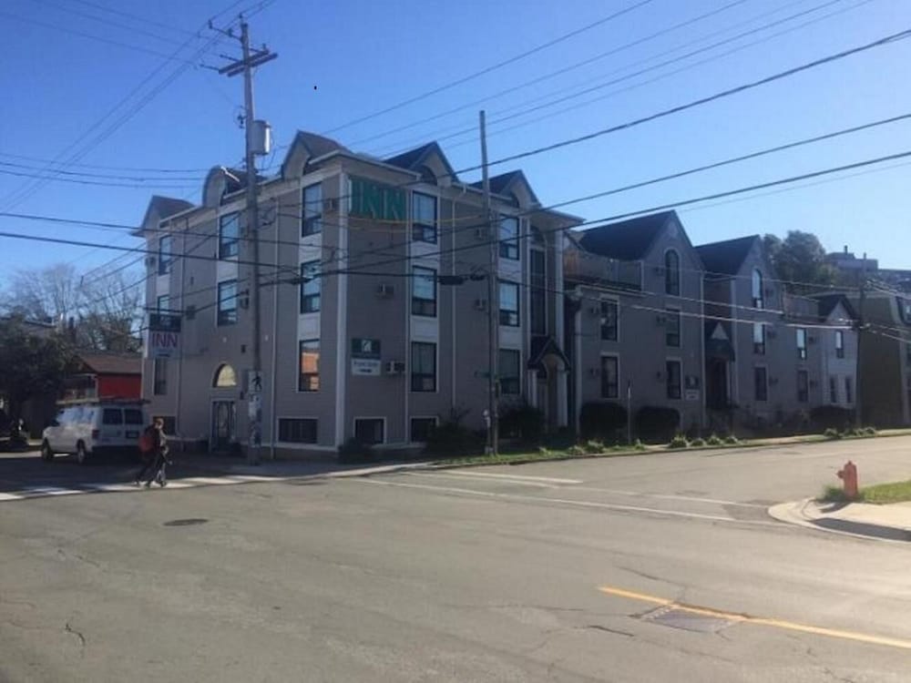 Commons Inn 1/46