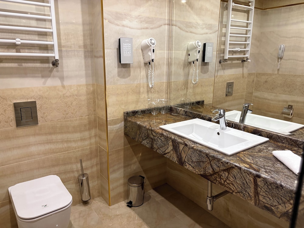 Golden Tulip Varna Hotel 38/42