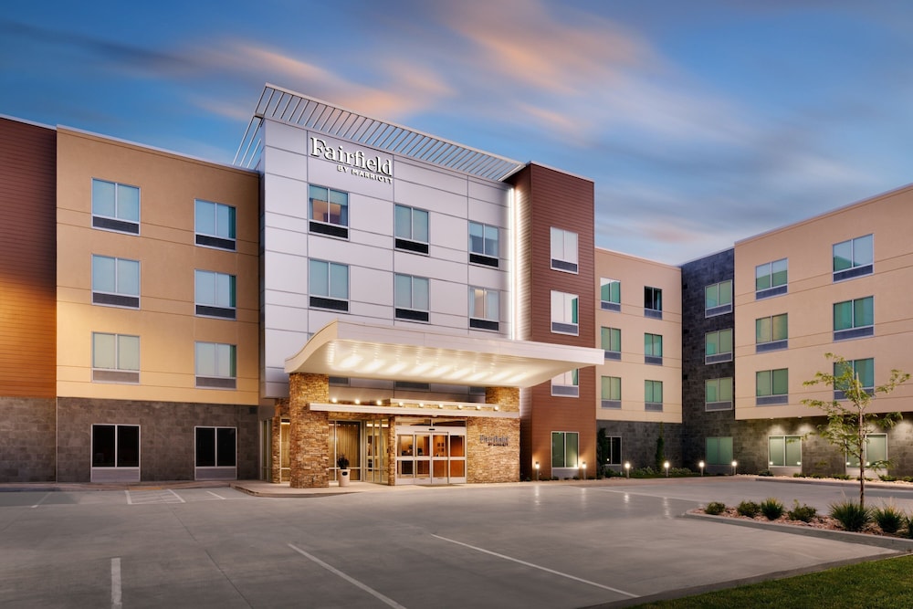 Fairfield Inn & Suites Salt Lake City Cottonwood 35/41