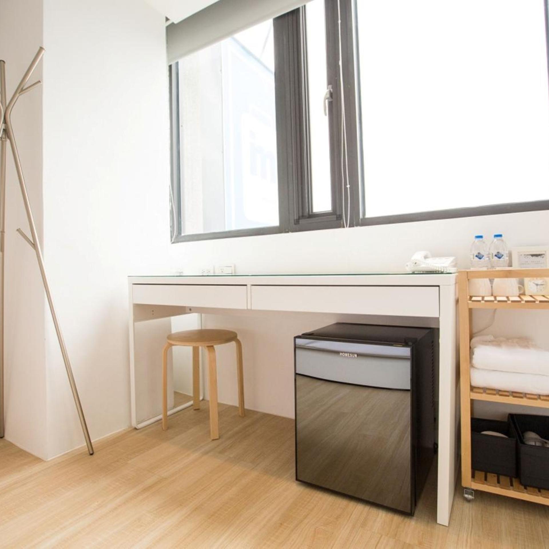 Mini West Hotel 40/50