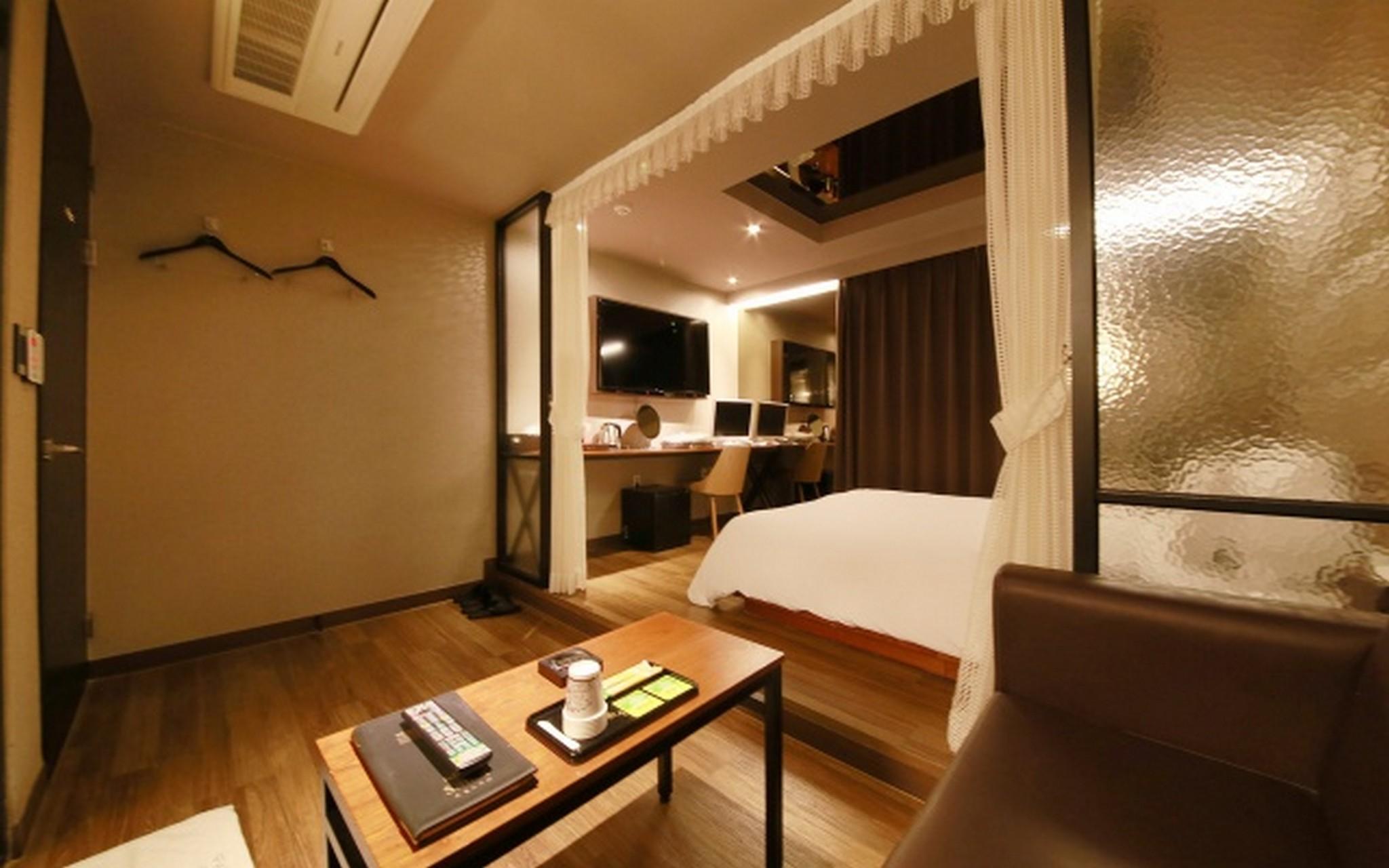 Soseol Smith Hotel 51/57