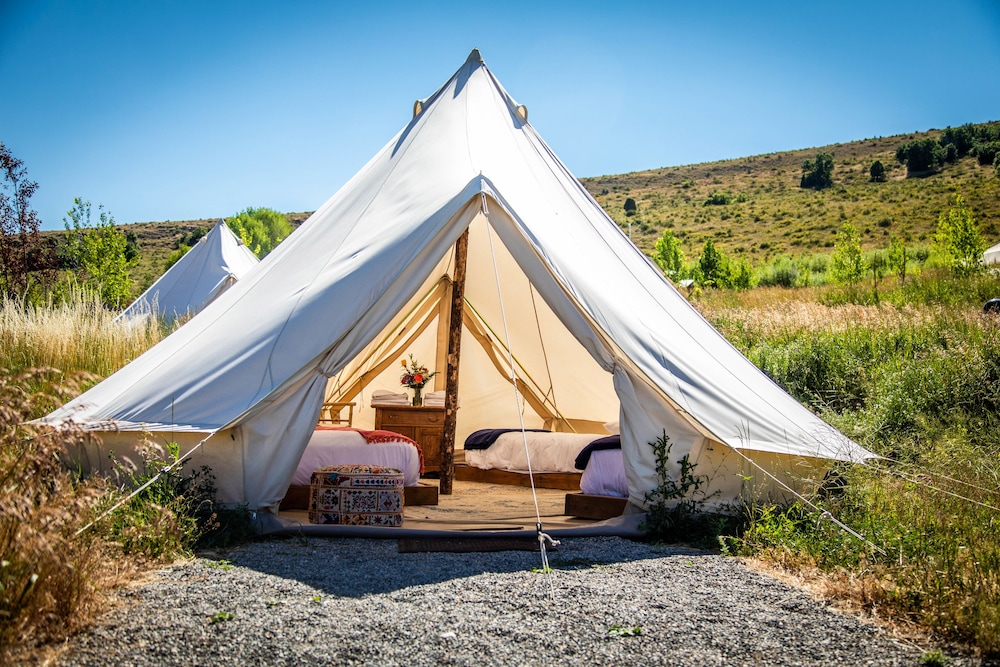 Conestoga Ranch Glamping Resort 4/100