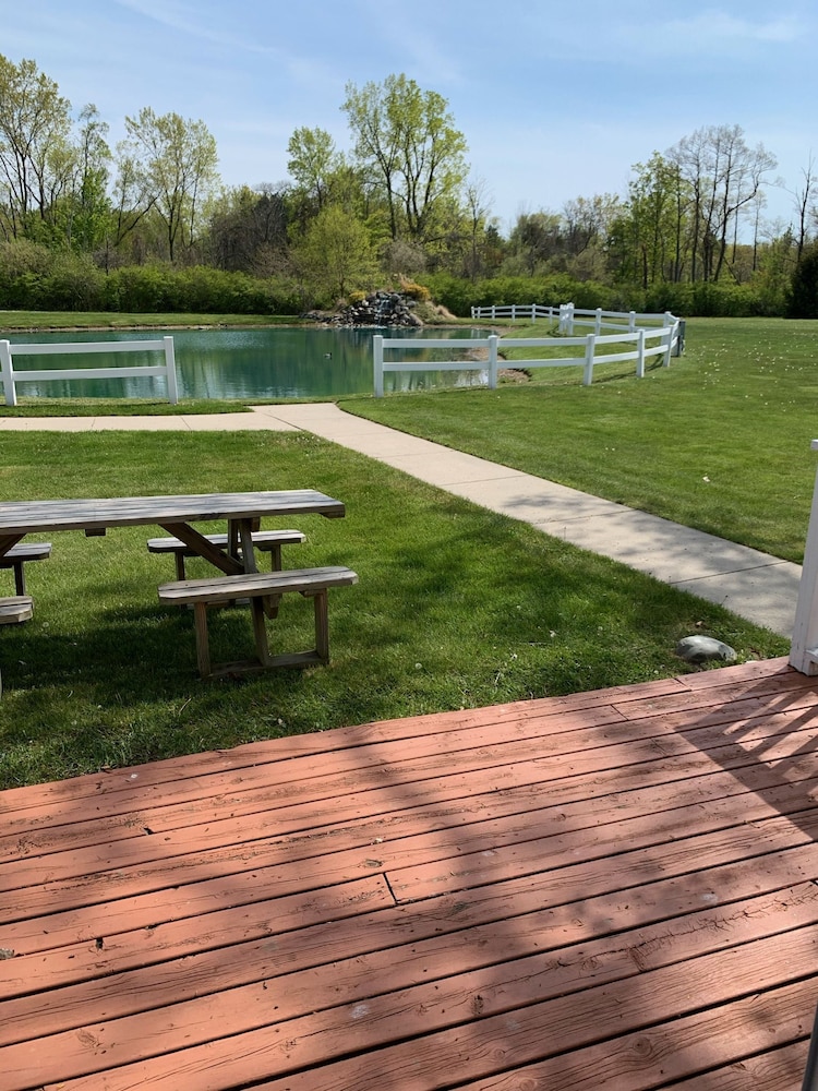 Sun N Sand Resort 19/20
