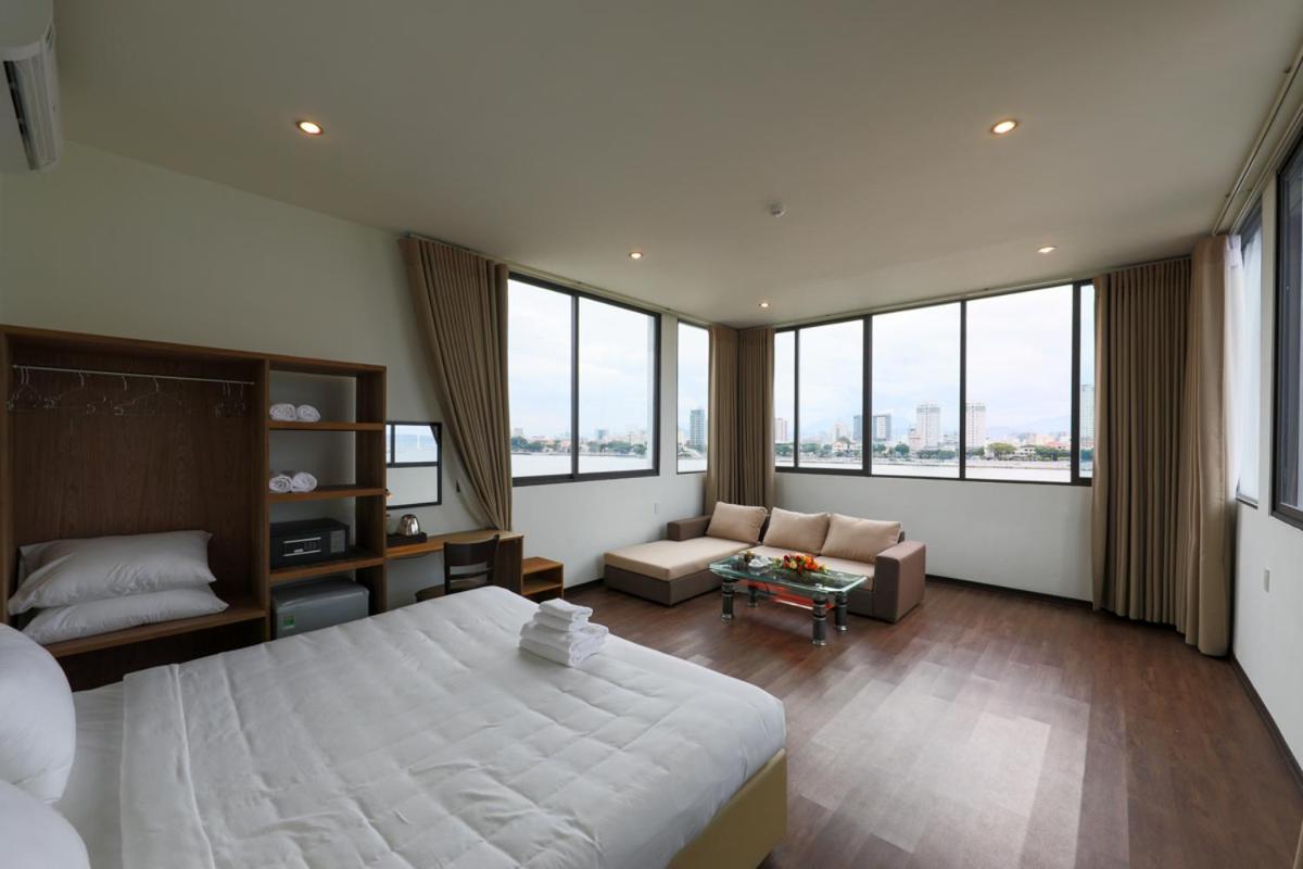 Room, King Bed
