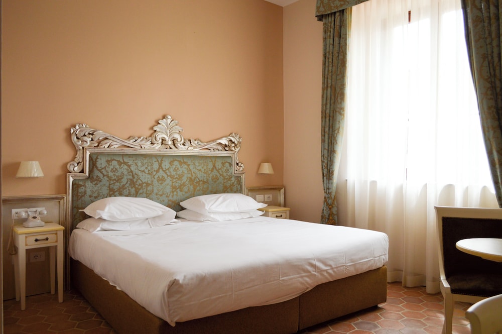 VIlla San Lucchese 21/56