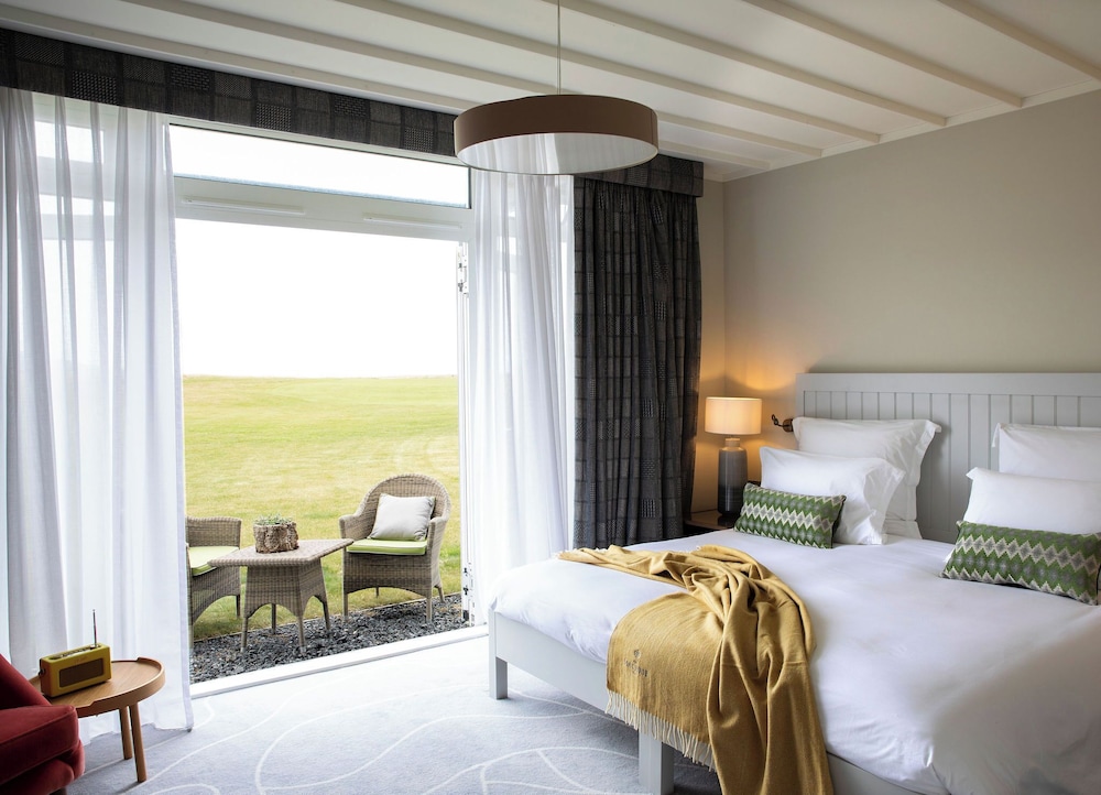 Lodge, 2 King Beds