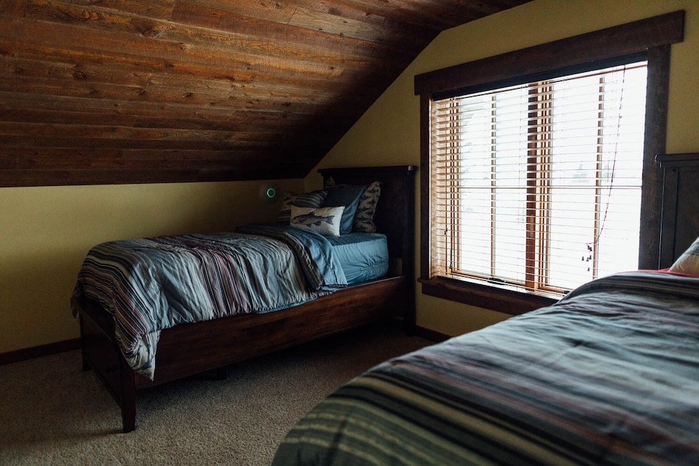 Beaverhead Resort 11/33