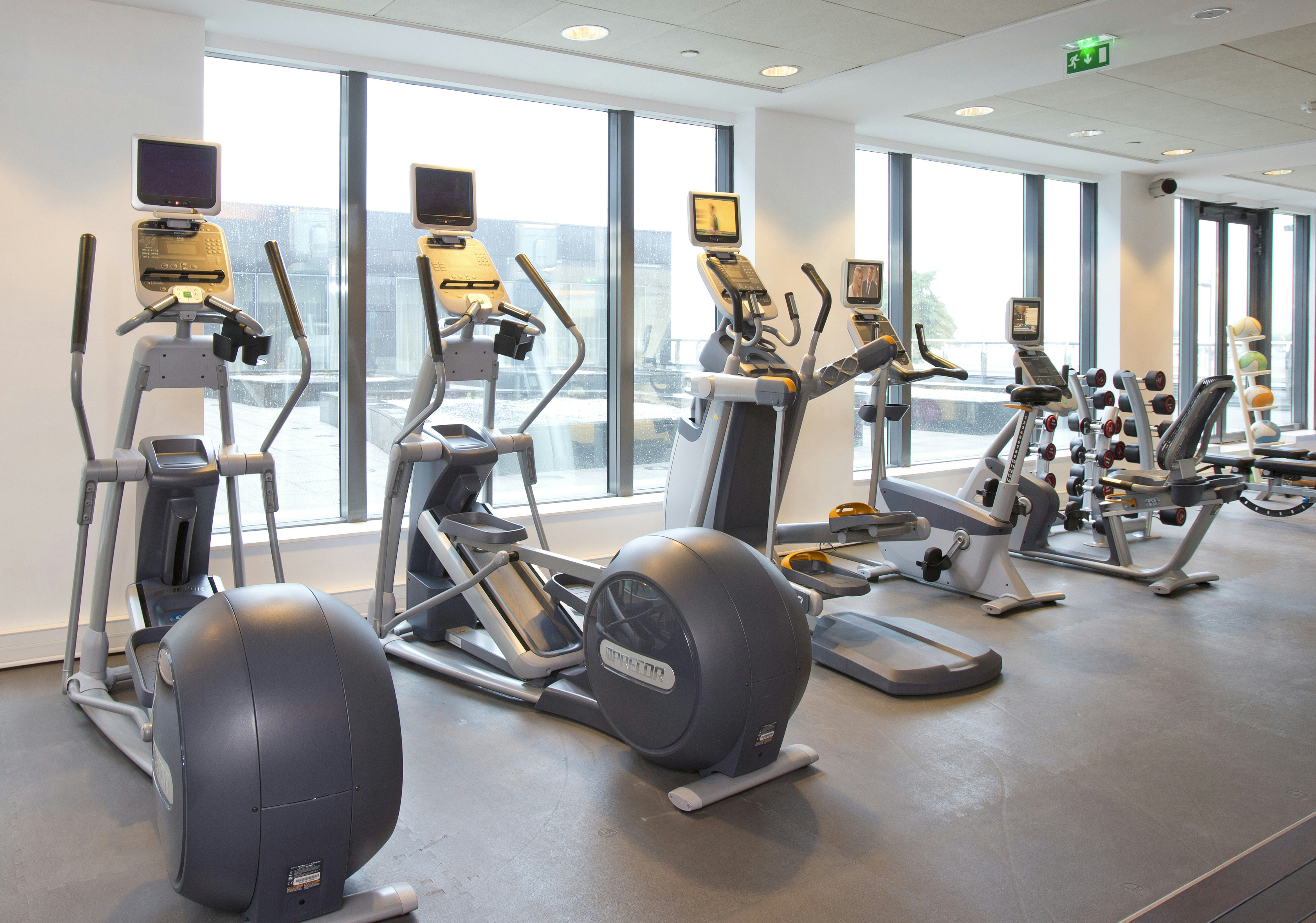 Hilton Paris Charles De Gaulle Airport 63/84