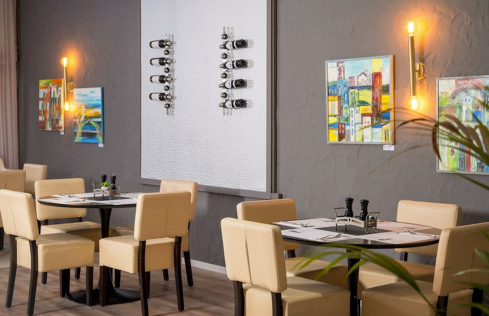 City Hotel Meckenheim 25/40