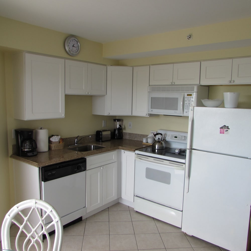 Edison Beach House 7/50