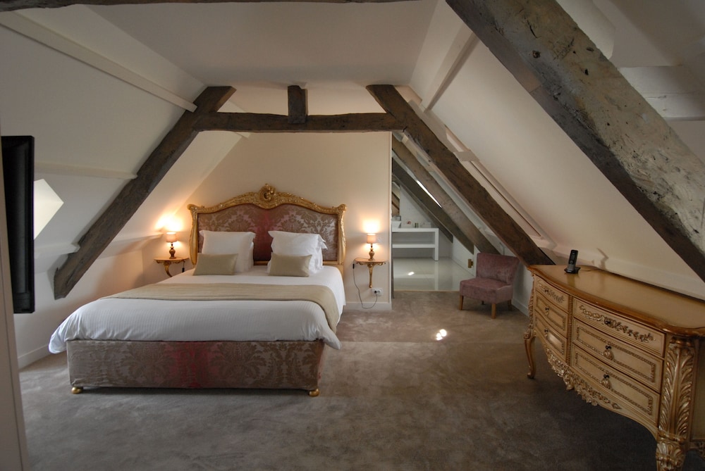 SUPERIOR, DOUBLE BED