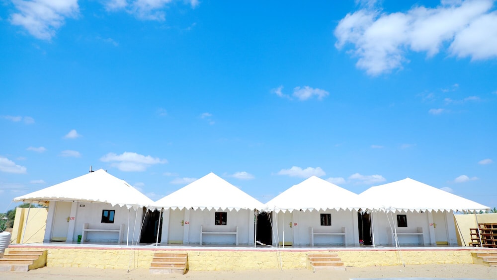 Sheesh Mahal Desert Camp 40/44