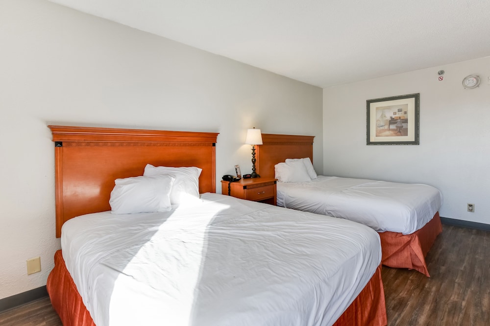Baymont Inn And Suites By Wyndham Columbus / Near Osu 7/60