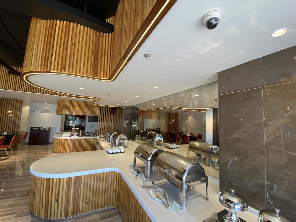 restaurant cafeteria