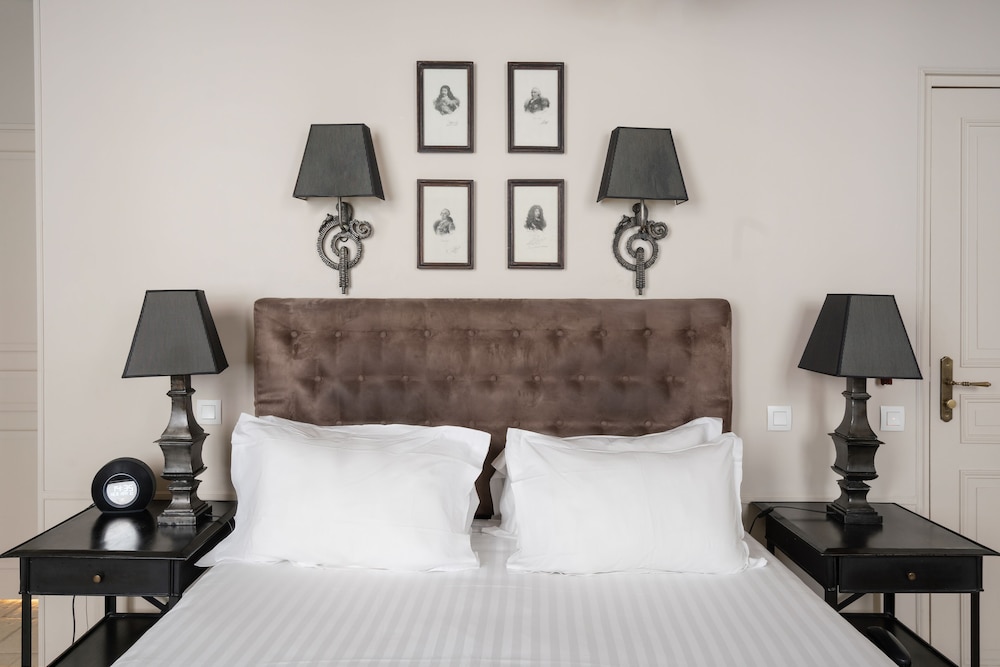 HOTEL SAINT-LOUIS MARAIS 43/68