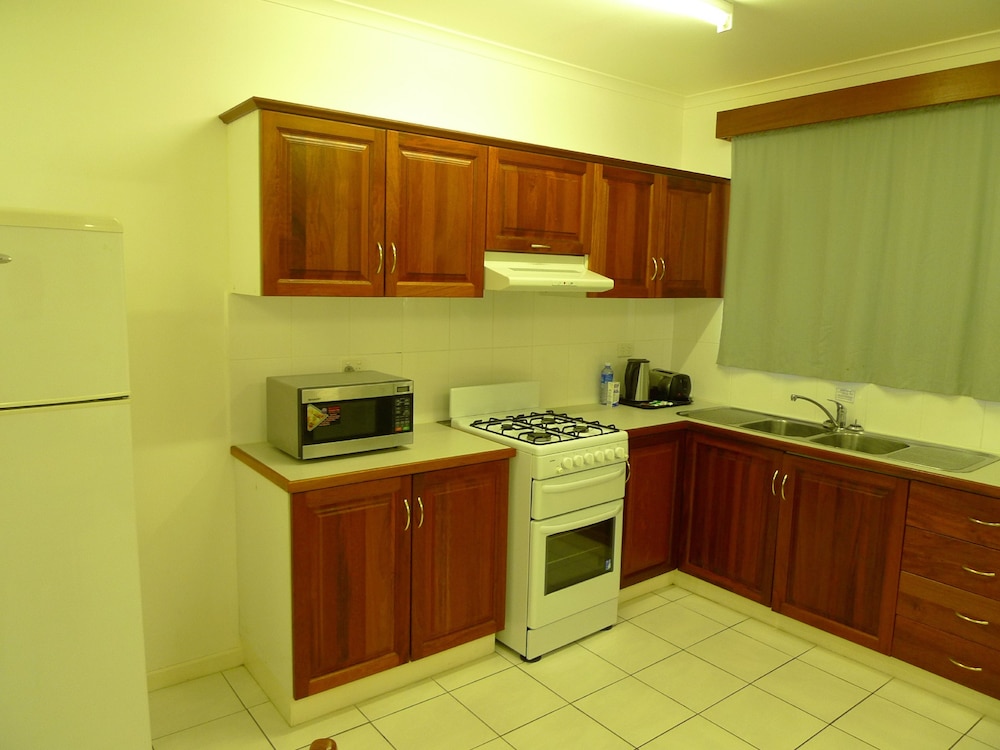 Madang Star International Hotel 50/60