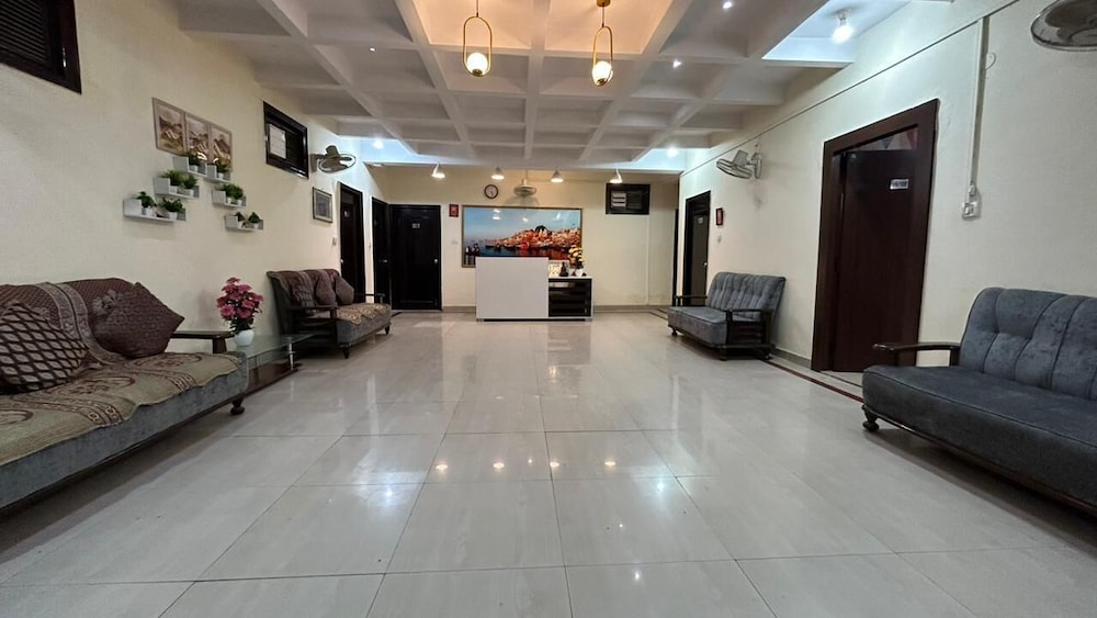 Hotel Sahu 34/49