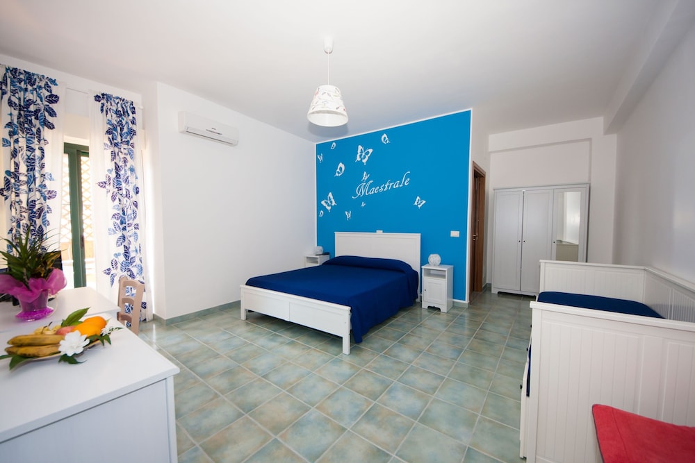 Donna Rosa Hotel 5/50
