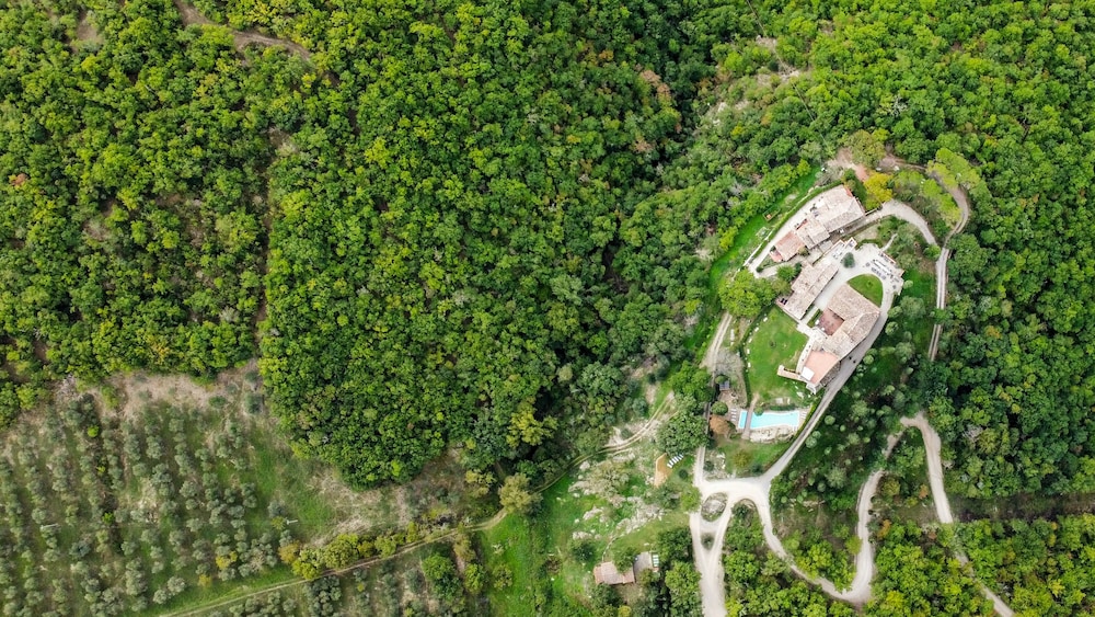 Castello di Tornano 45/48