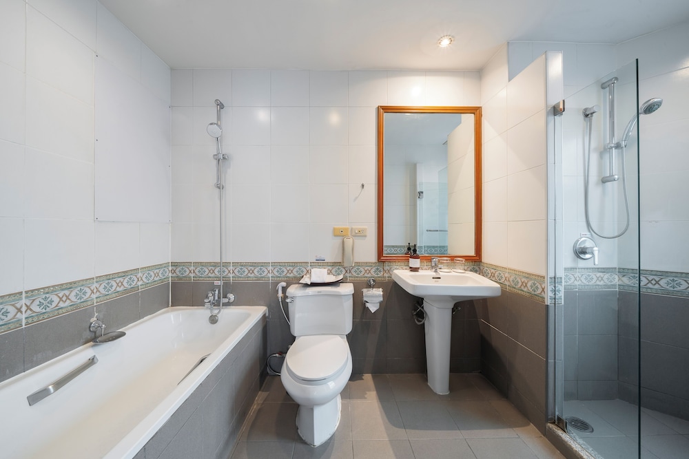 غرفة جونيور بسرير كينج بغرفة نوم واحدة، GRAND DIAMOND SUITES 5/9