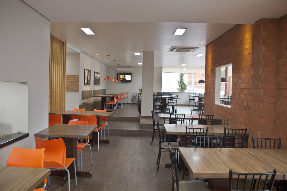 Hotel Valler 40/49