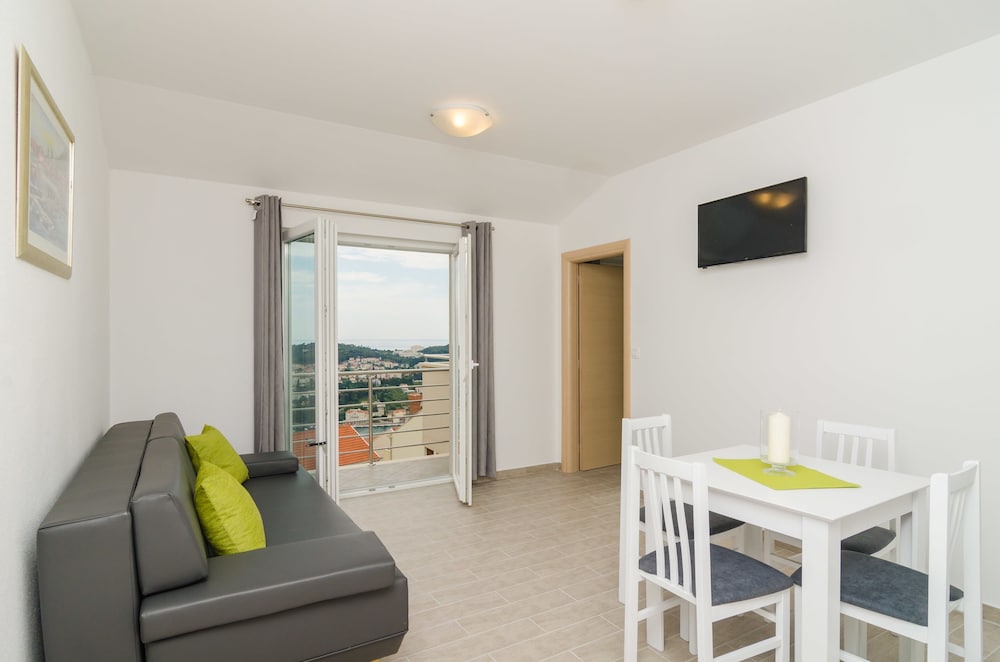 Apartments Villa Dadic 33/70