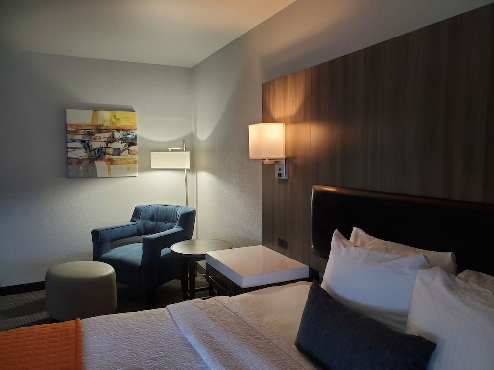 Best Western Plus Renton Inn 20/37