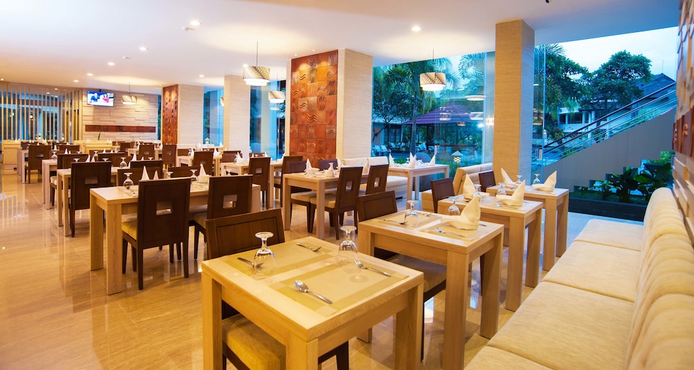 Lombok Raya Hotel 43/57