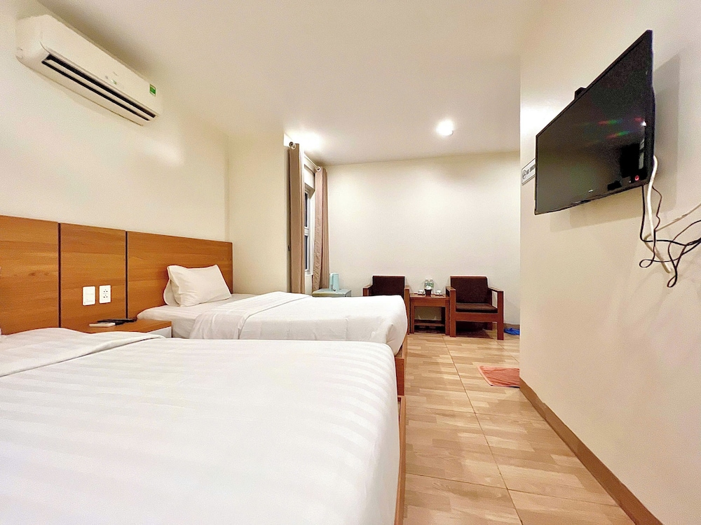Dragon Airport Hotel 25/49