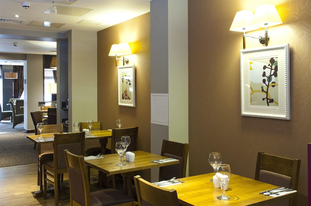 Premier Inn London Ealing 34/45