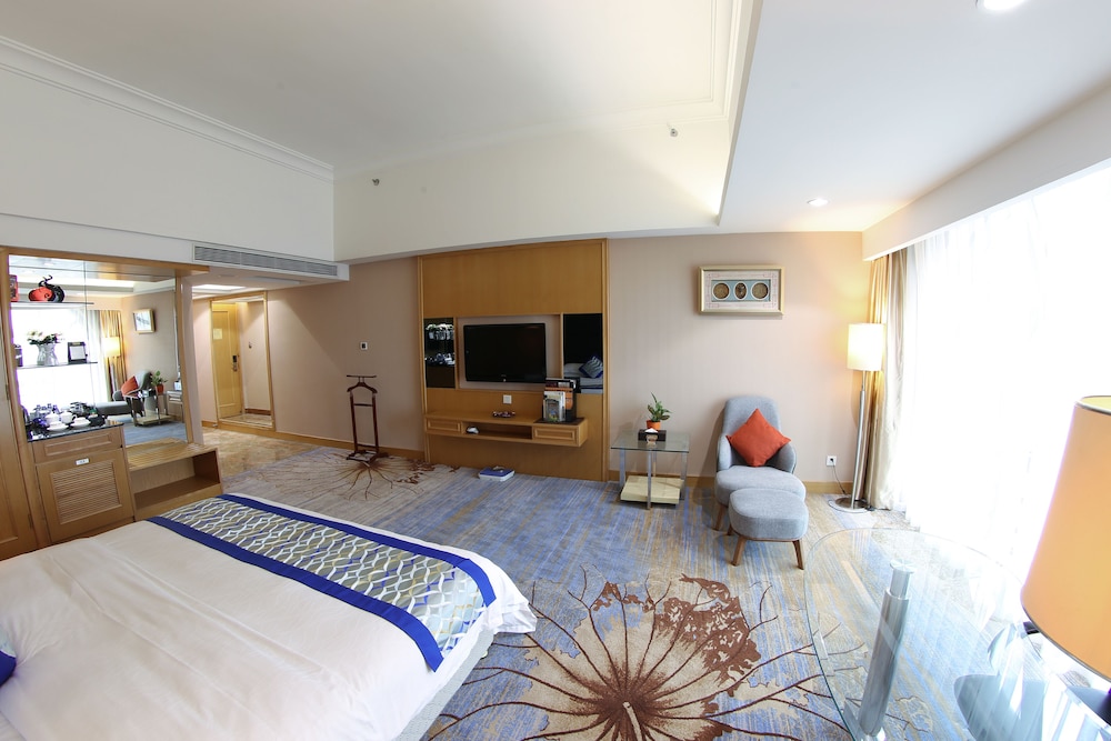 Gladden Hotel Jiangmen 4/61