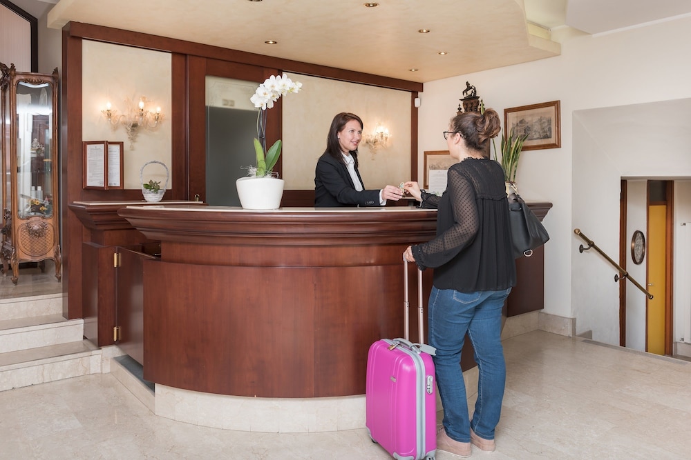 Hotel San Pancrazio 9/50