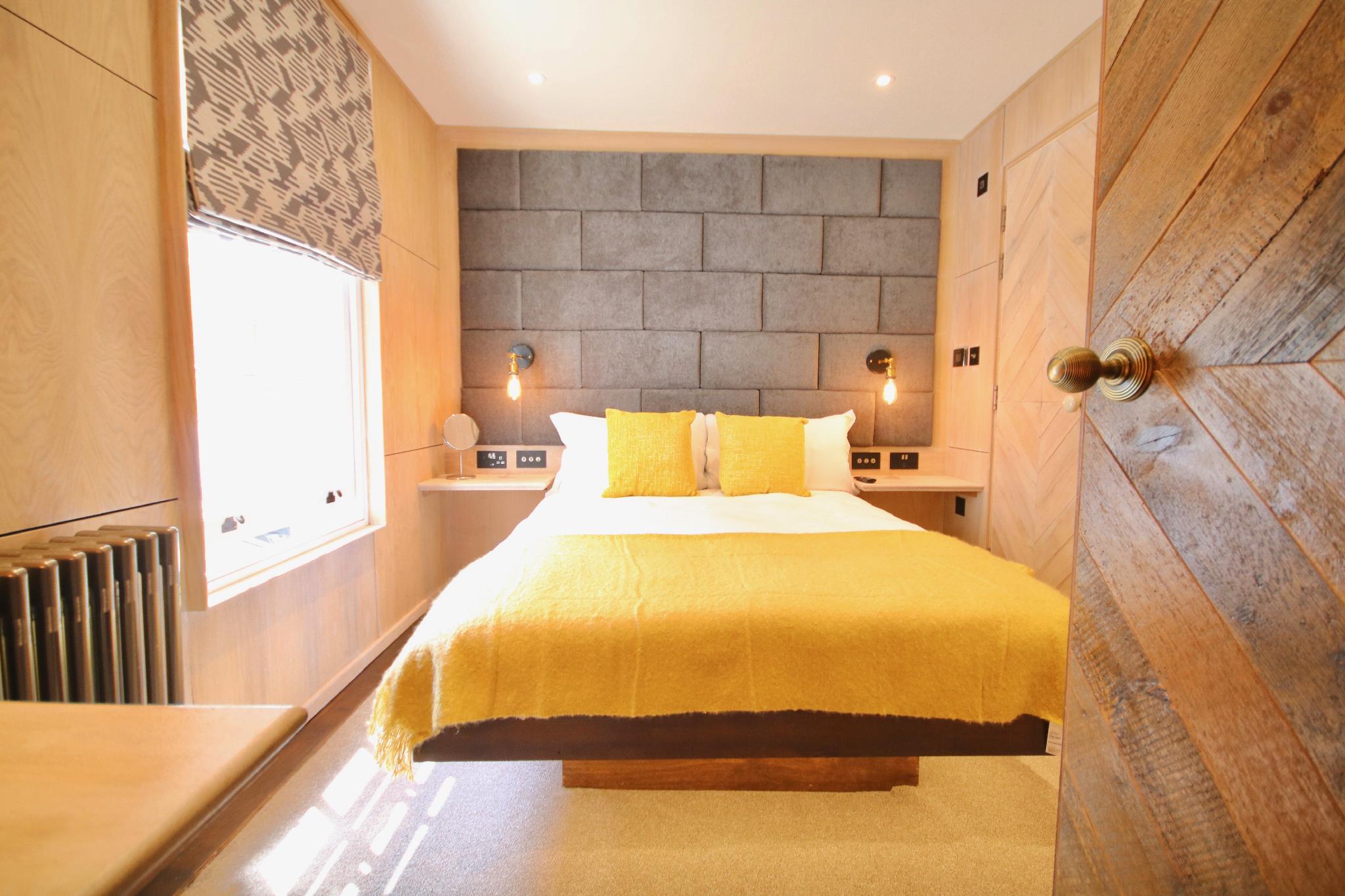 Room 5