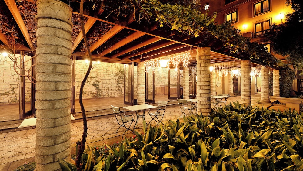 Palazzo Hotel At Montecasino 36/69