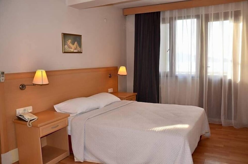 Camlik 87 Hotel Ayvalik 30/63