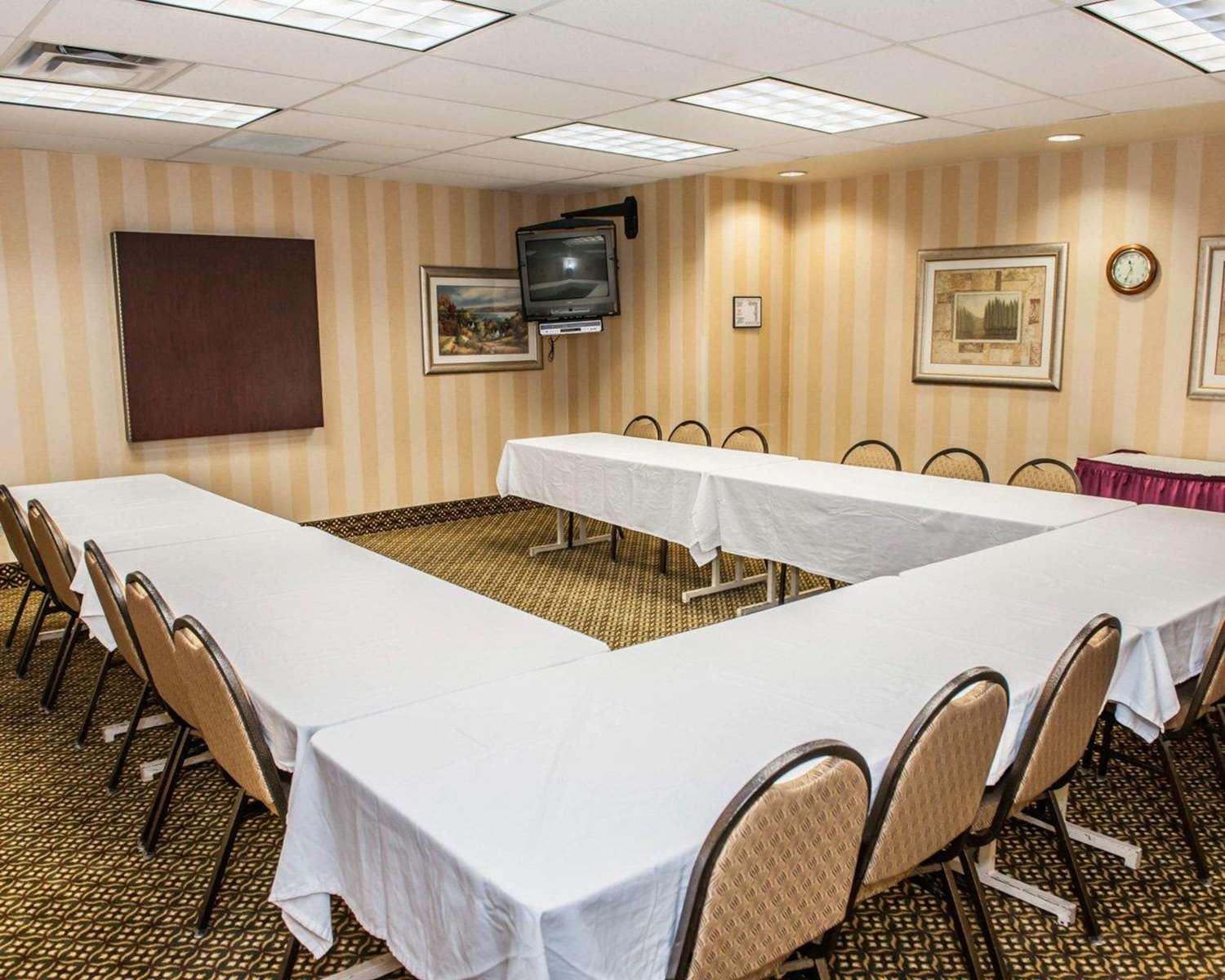 Quality Inn Castleton 11/15
