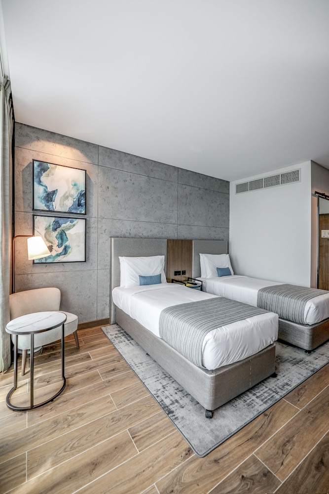 Mercure Dubai Gold District 27/53