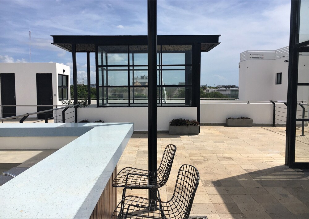 SOLE Suites by GuruHotel 18/25