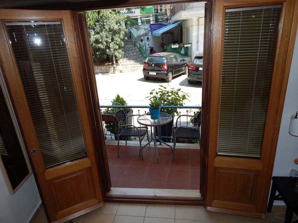 Kripis Studios Thessaloniki 13/50