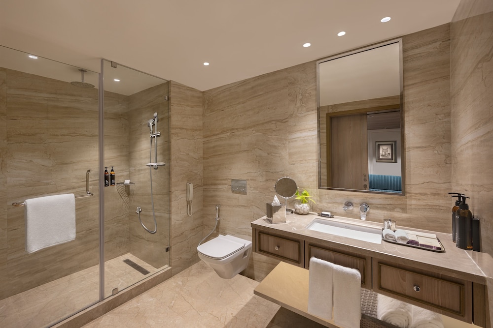 Aurika by Lemon Tree Hotels, Mumbai International Airport 50/50