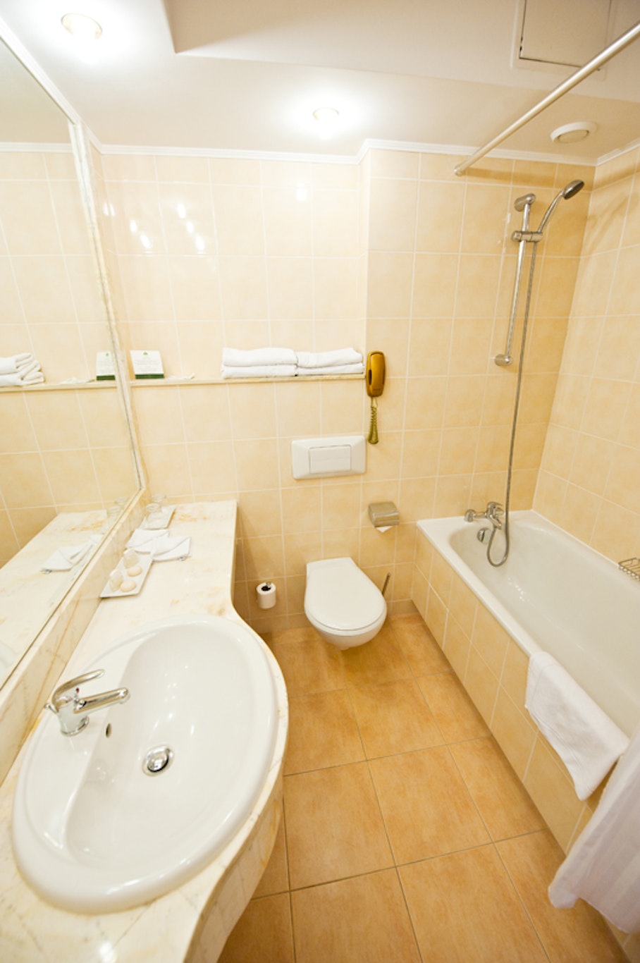 Mcc Mazurkas Conference Centre Hotel 50/50