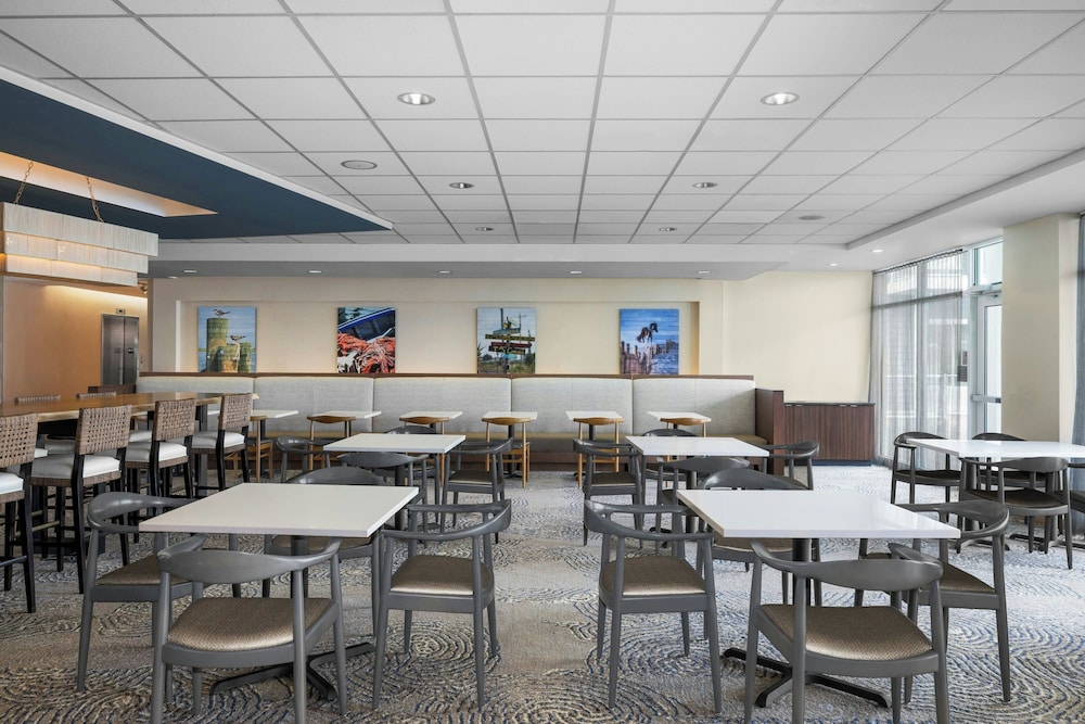 Fairfield Inn Suites By Marriott Chincoteague Island 47/67