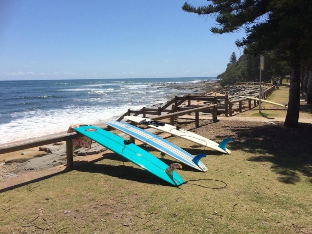 Moffat Beach Motel 7/62