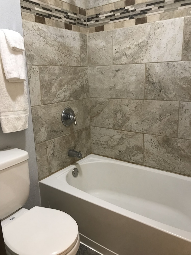 Alaska Anglers Inn 49/50